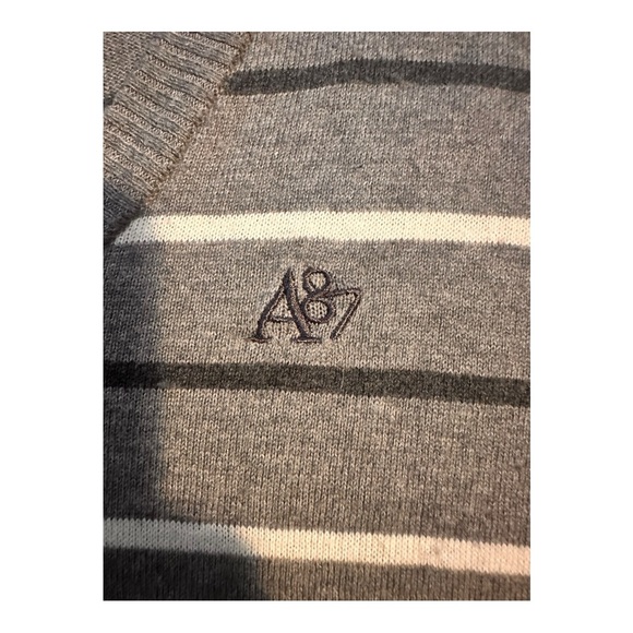 Heather grey with white and dark grey strip Aeropostale Sweater Small! - Picture 3 of 4